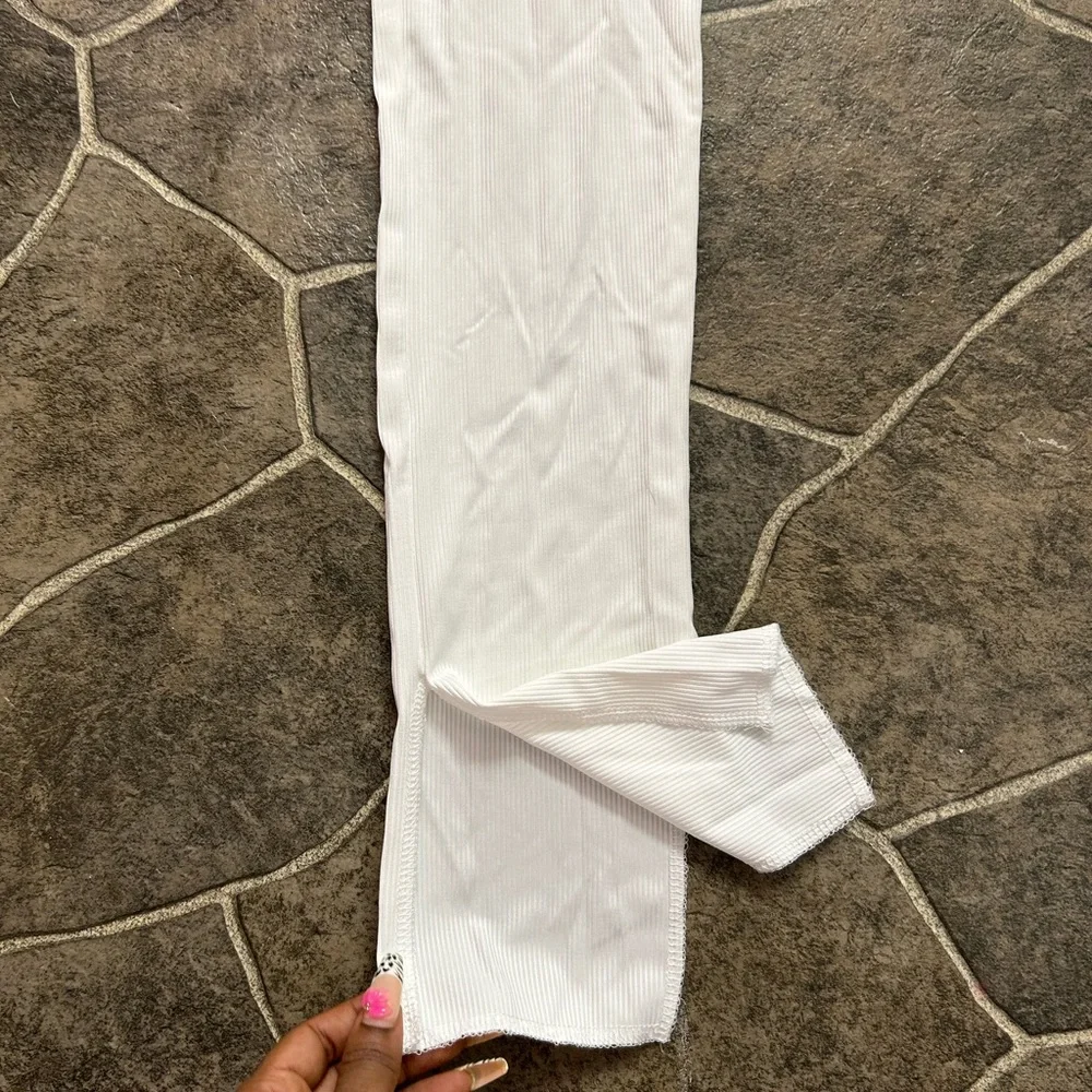 White Pants - Picture 2 of 4